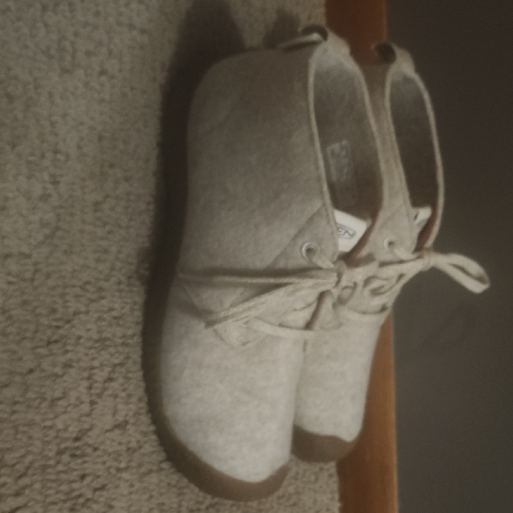 KEEN Women's Mosey Chukka boot in Natural felt size 10 - Picture 4 of 7